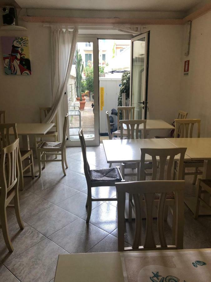 丽吉纳酒店 利多迪卡马约雷 外观 照片